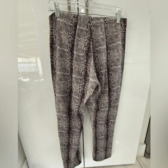 Joseph Ribkoff Snake Print Leggings - Gray - Picture 2 of 8